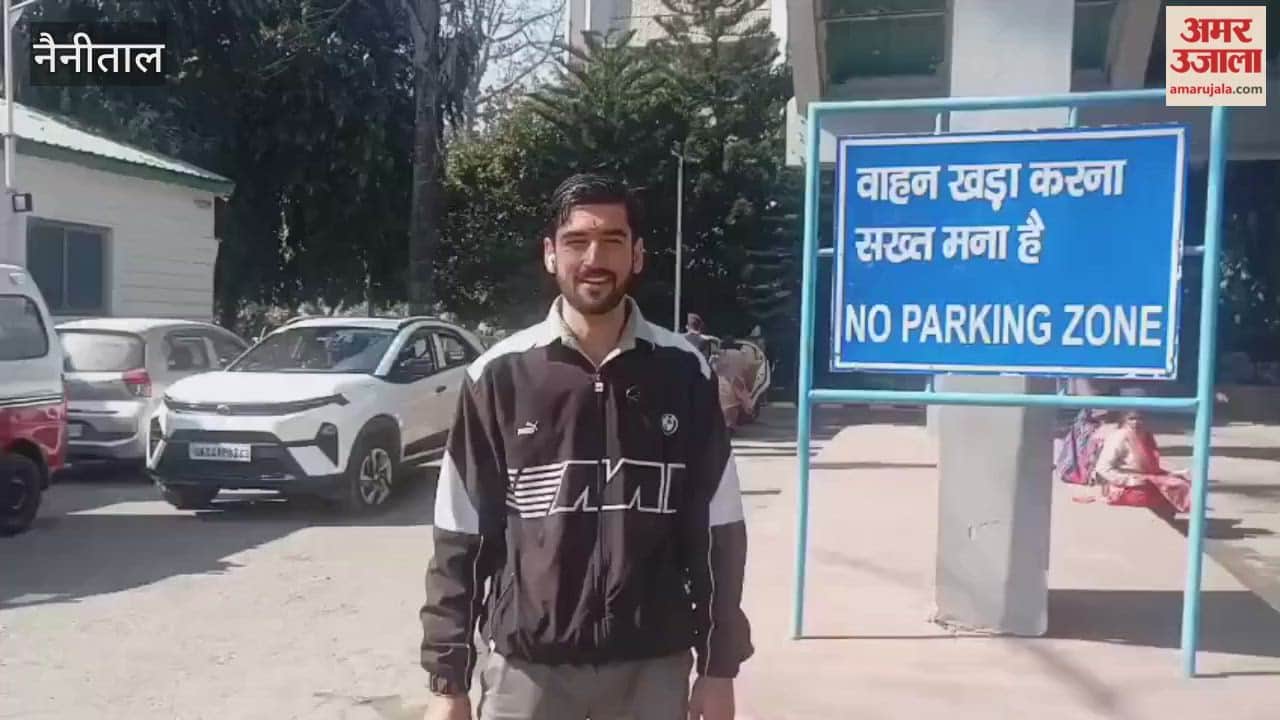 Random parking in front of the emergency ward of Haldwani STH