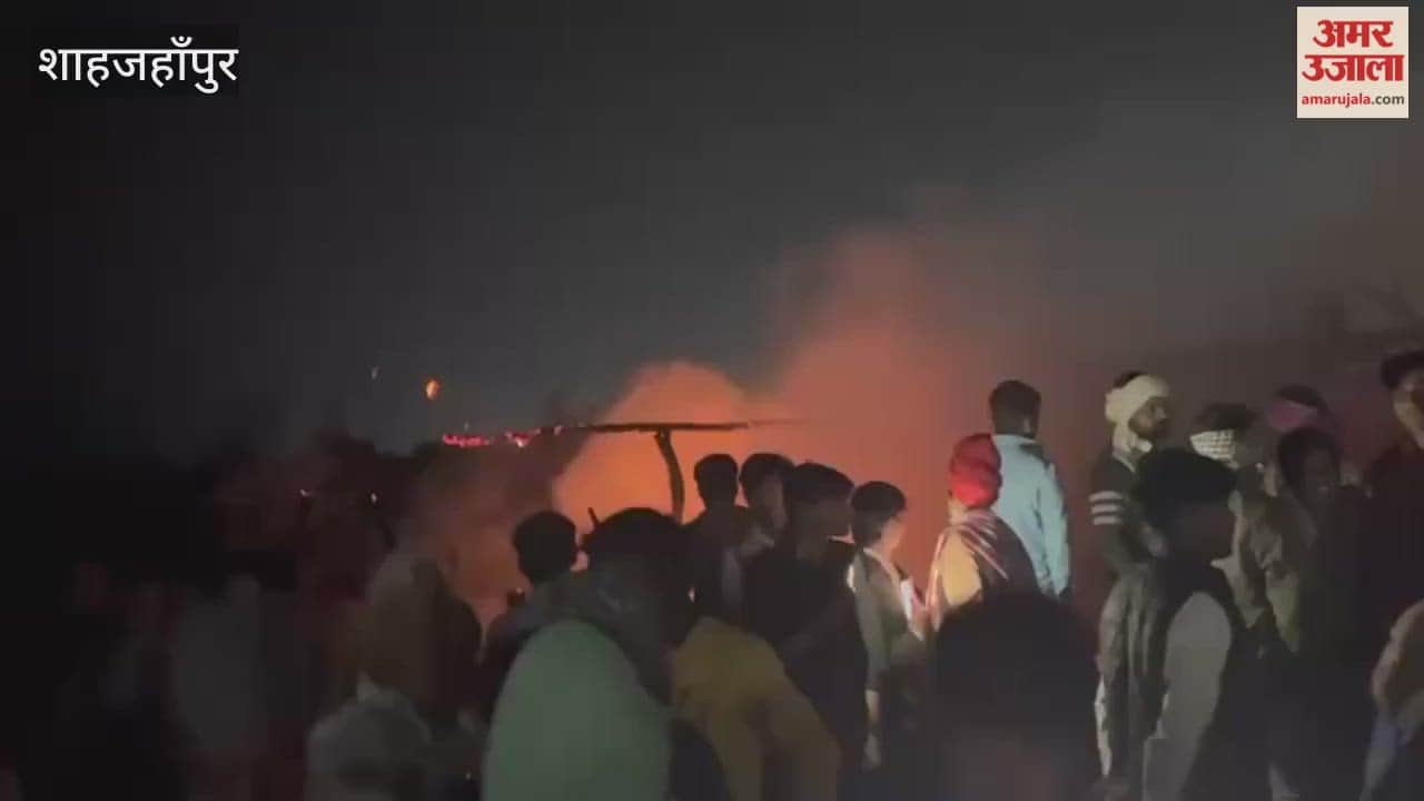 fire broke out in three tents at the Ramnagariya fair in Dhai Ghat in Shahjahanpur