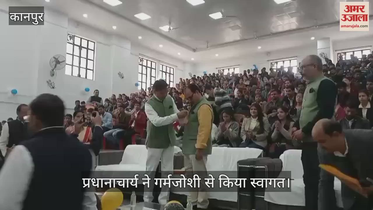 कानपुर: पॉलिटेक्निक में दीक्षांत समारोह की धूम, निदेशक अजीज अहमद ने बांटी डिग्रियां