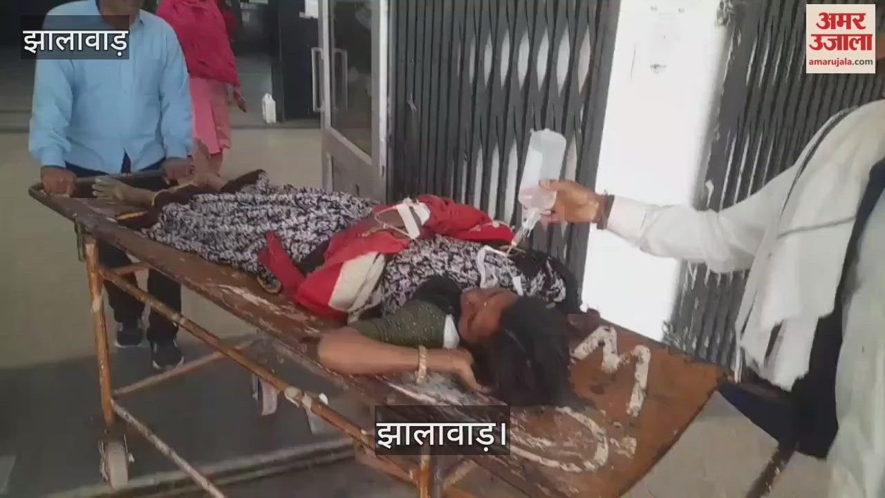 Jhalawar News: Pickup truck carrying laborers overturns in Asnavar, 18 injured.