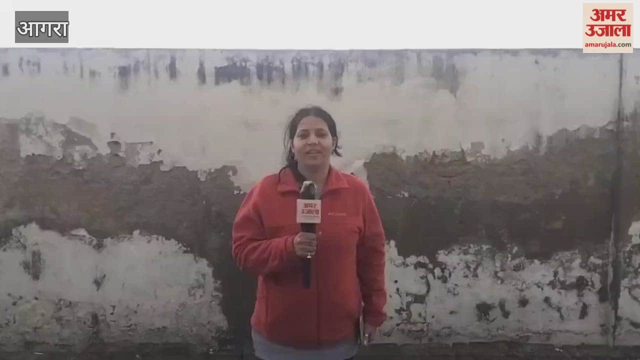 weather changed in Agra darkness prevailed during the day heavy rain