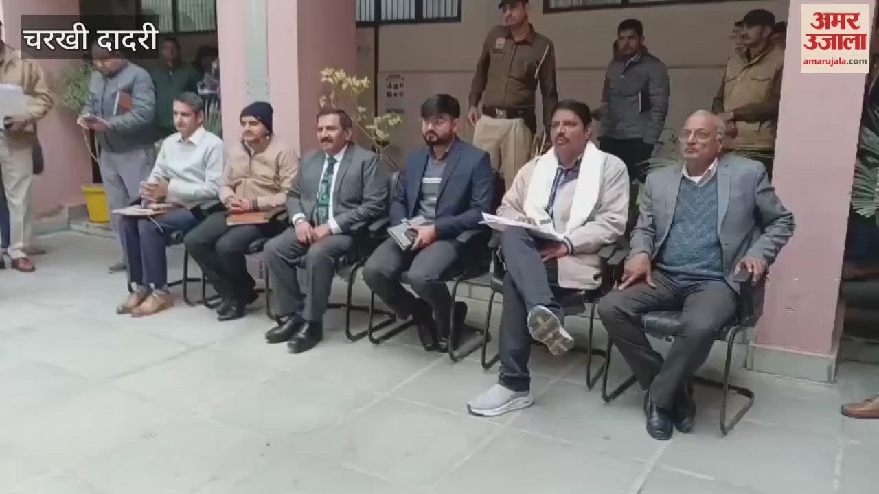 In Charkhi Dadri, the Deputy Commissioner issued instructions during the road safety committee meeting, directing officials to take effective and concrete steps to improve road safety.
