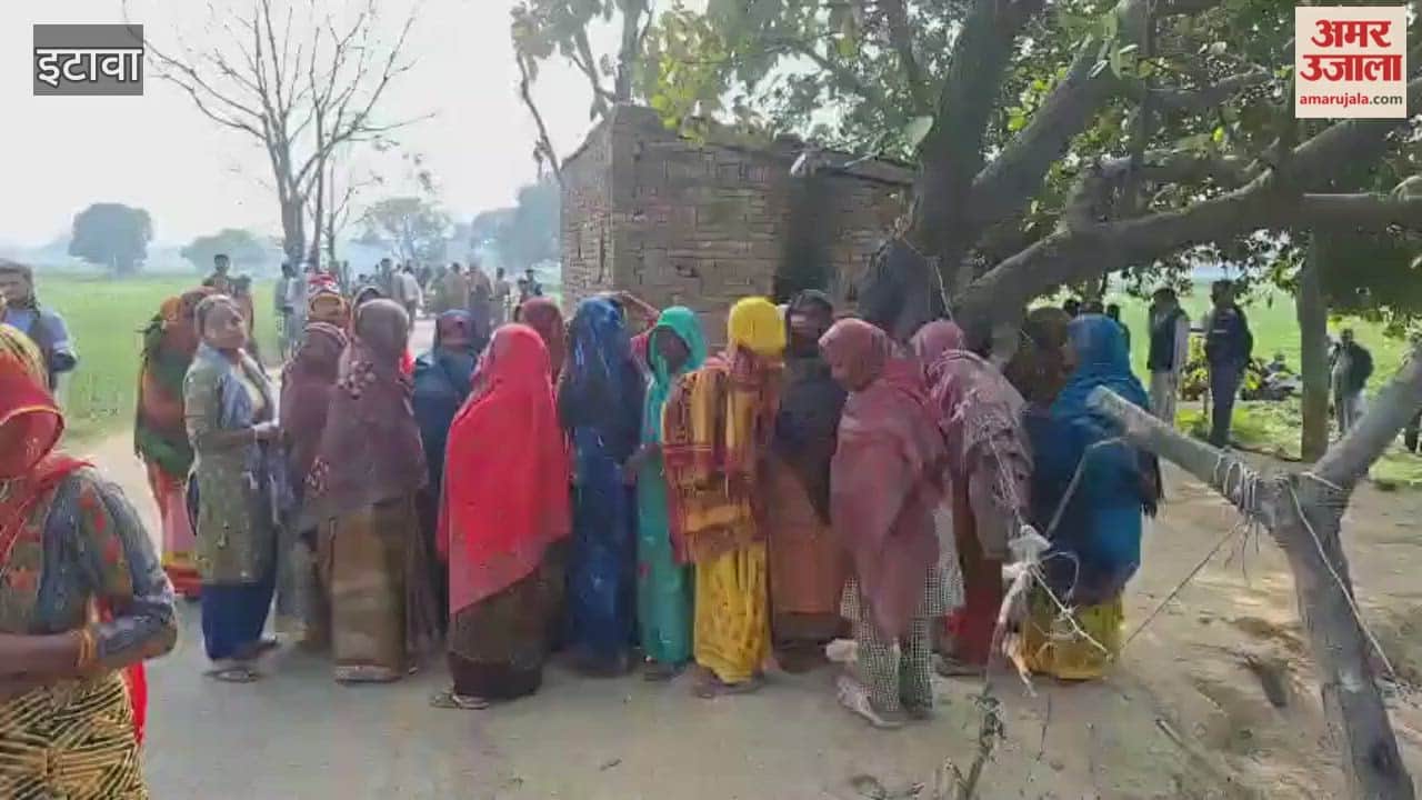 An elderly man was murdered in Etawah, causing chaos among his family members