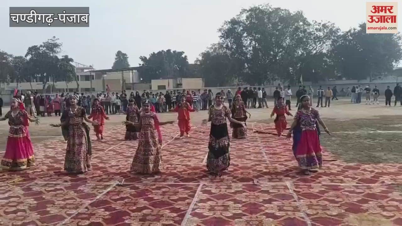 Additional Deputy Commissioner Dr. Shikha Bhagat hoisted the tricolor flag on Republic Day in Phagwara