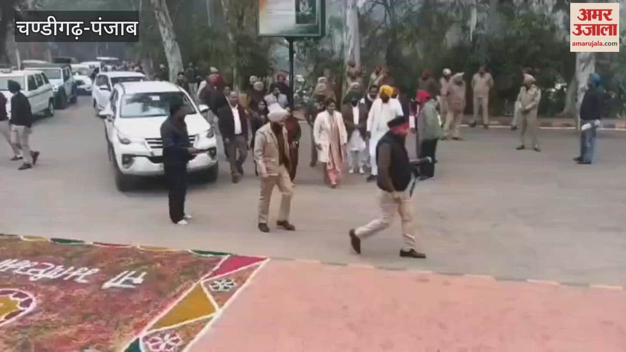 Minister Dr. Baljit Kaur paid tribute to the martyrs at Hussainiwala