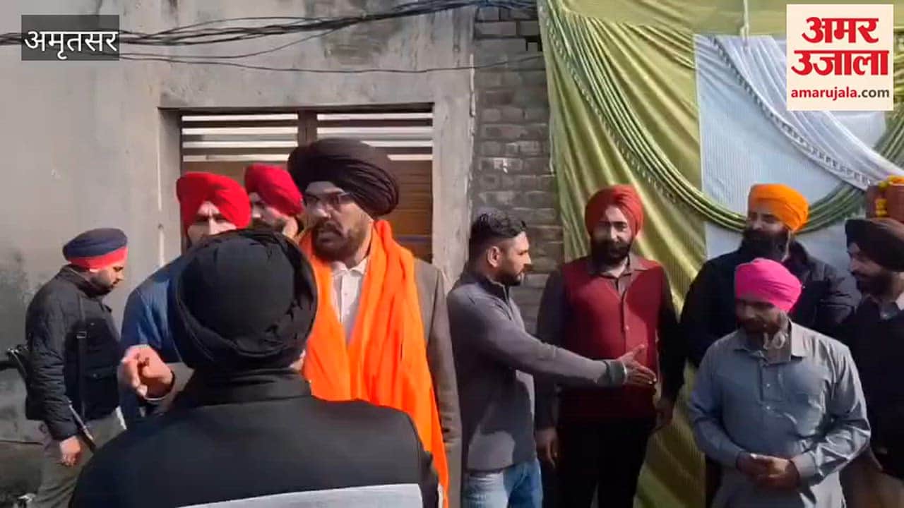 MLA Dhaliwal inaugurated the construction work of link roads in Ajnala