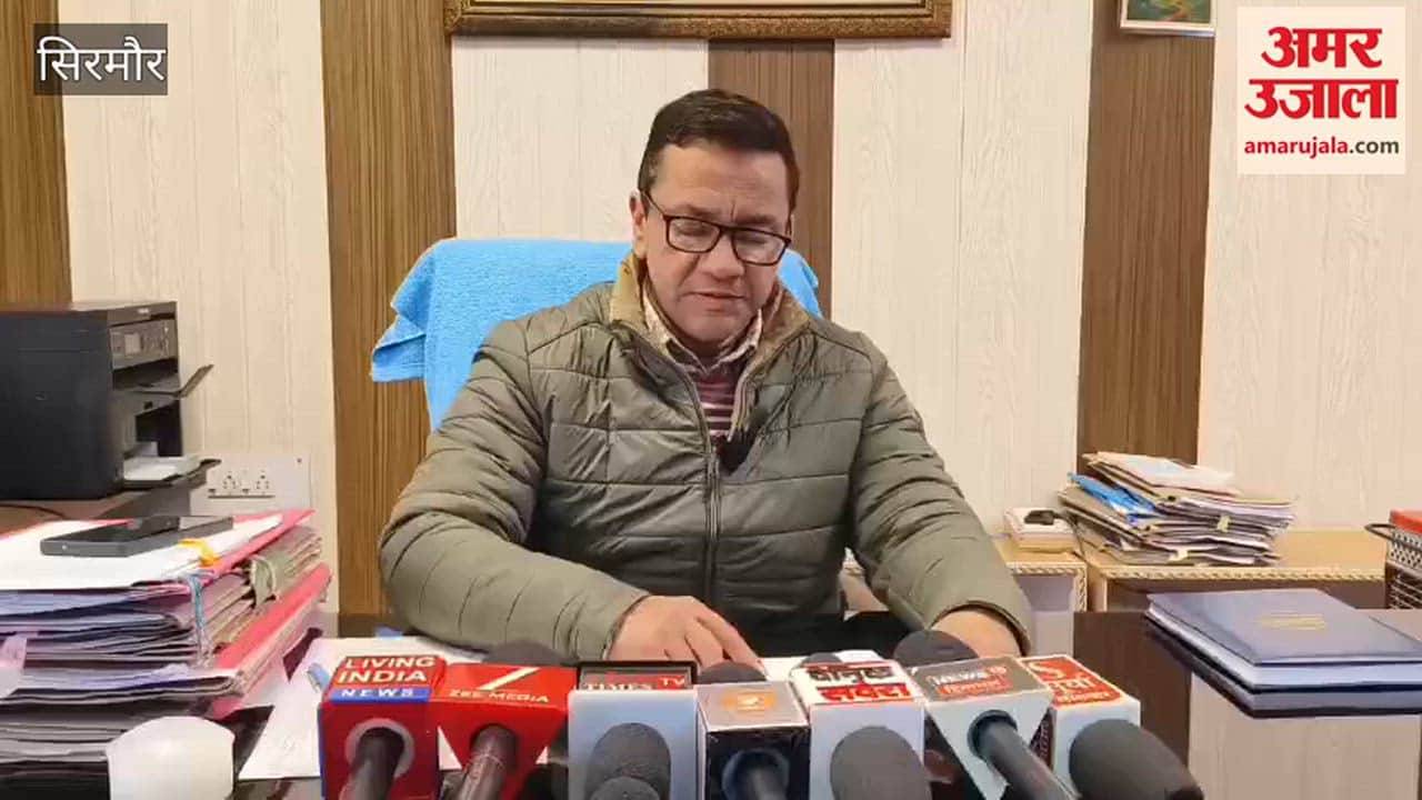 Sirmour Work is underway to clear the roads blocked due to snowfall