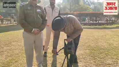 Tribute to the martyrs at Jallianwala Bagh