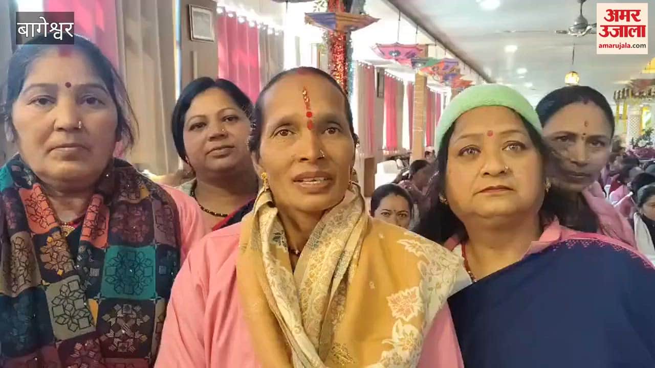 ASHAs who achieved 100% target in health campaigns were honored