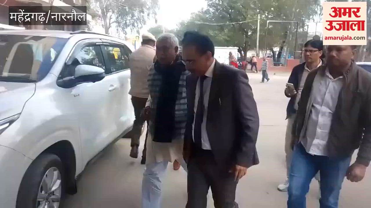 Bus service from Narnaul depot to Salasar Dham launched; MLA flags off the service