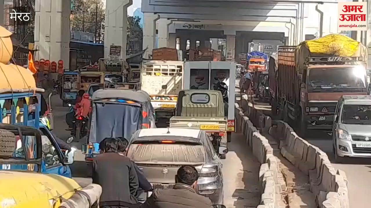 Meerut: Sewage water overflows into the streets of Raghukul Vihar, causing foul odor and distress to residents