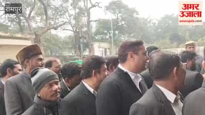 first day of voting at the Bar Council, 678 lawyers cast their votes