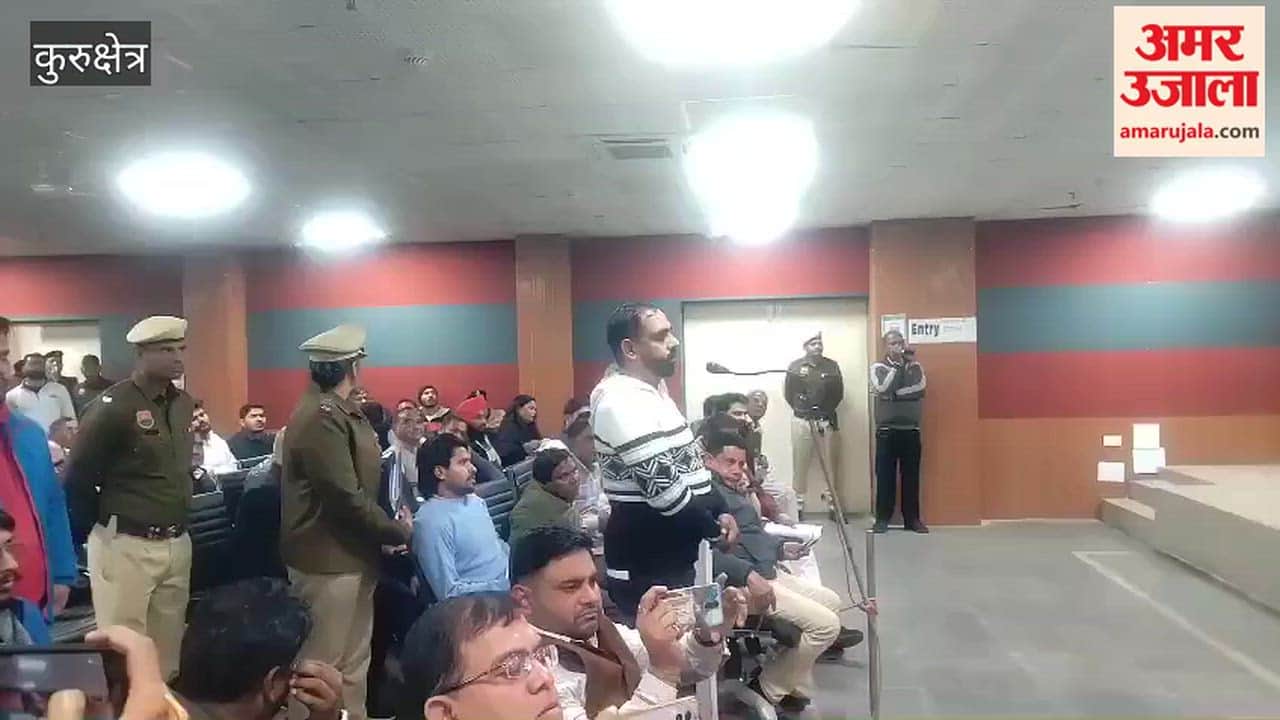 Following complaints of irregularities in the supply of gunny bags in Kurukshetra, orders have been issued to suspend the inspector of the Food Supply Department.