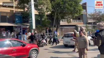 Traffic affected due to road construction work under flyover in Amritsar