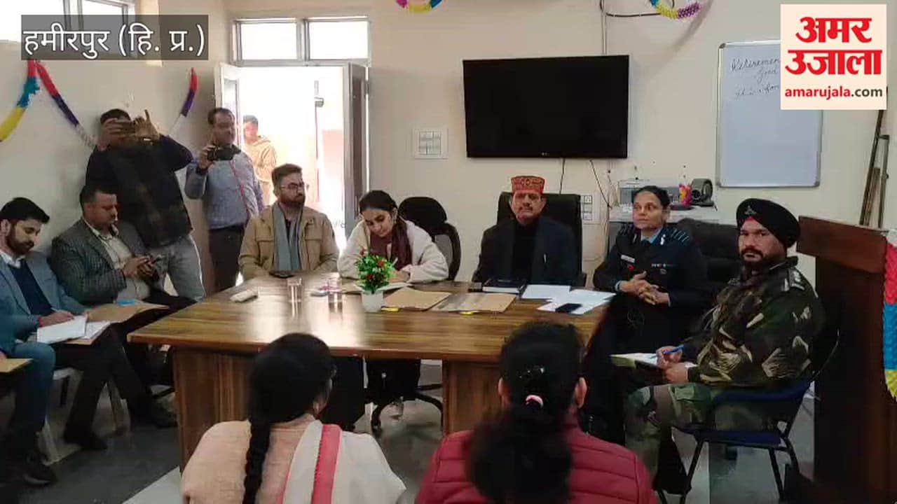 Hamirpur DC Gandharva Rathore held a meeting with administrative and Sainik School officials