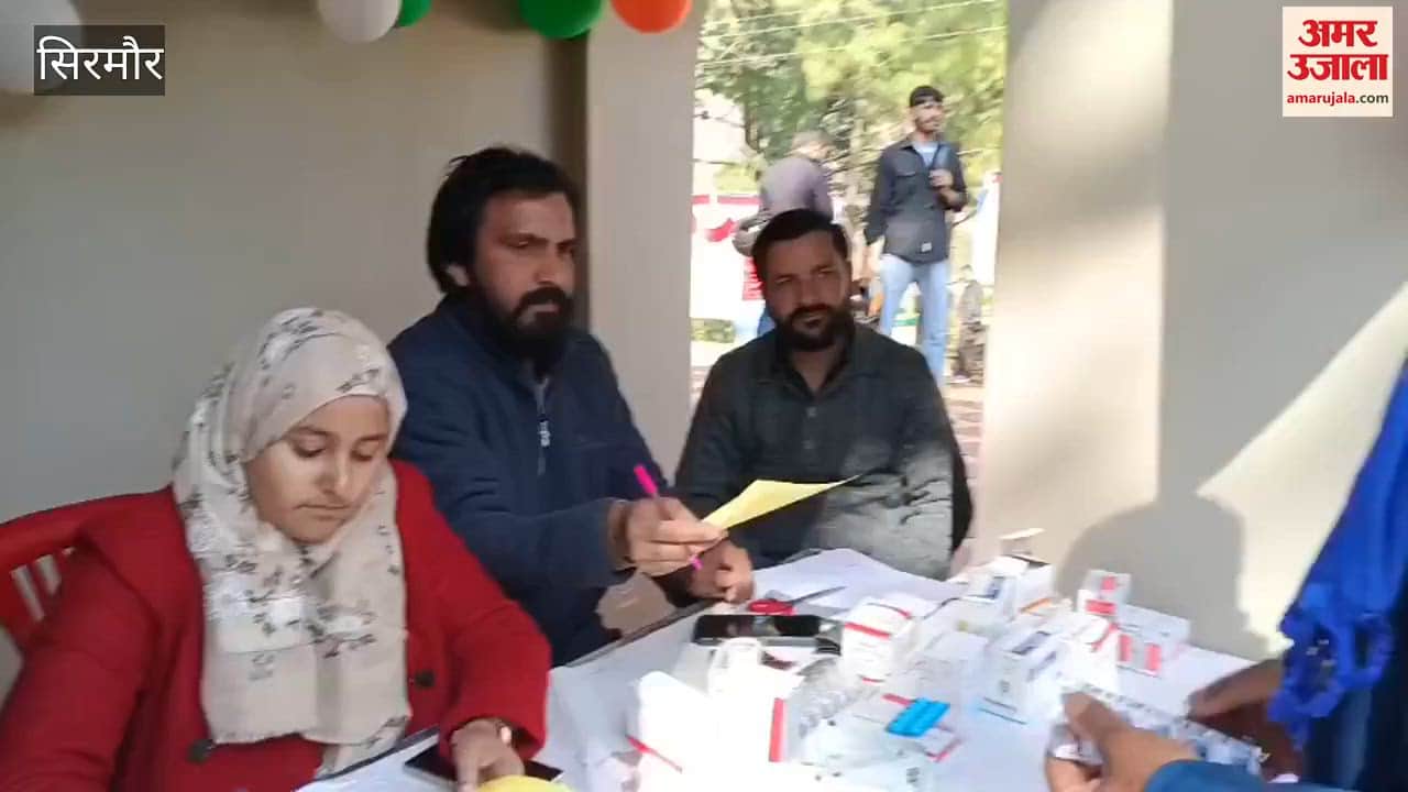 Sirmour 53 people received X-rays and 100 people underwent health check-ups in Banethi