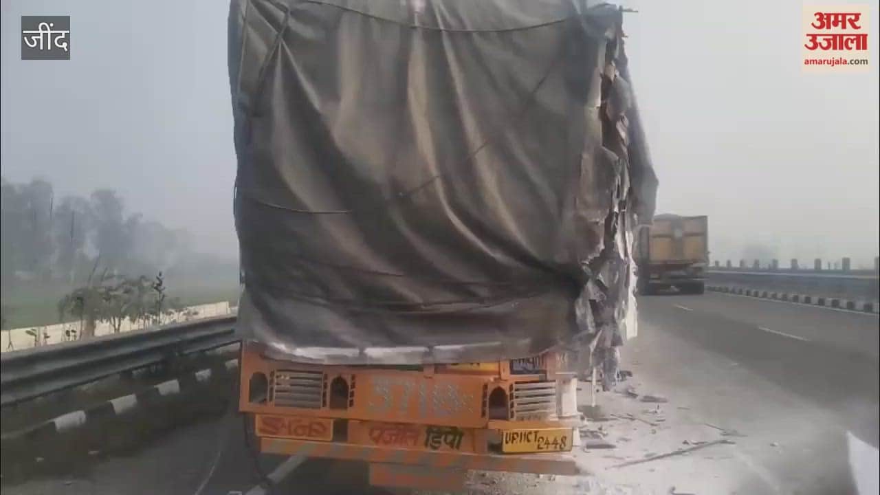 Two trucks collided in Julana, Jind; the driver who was changing a tire died.