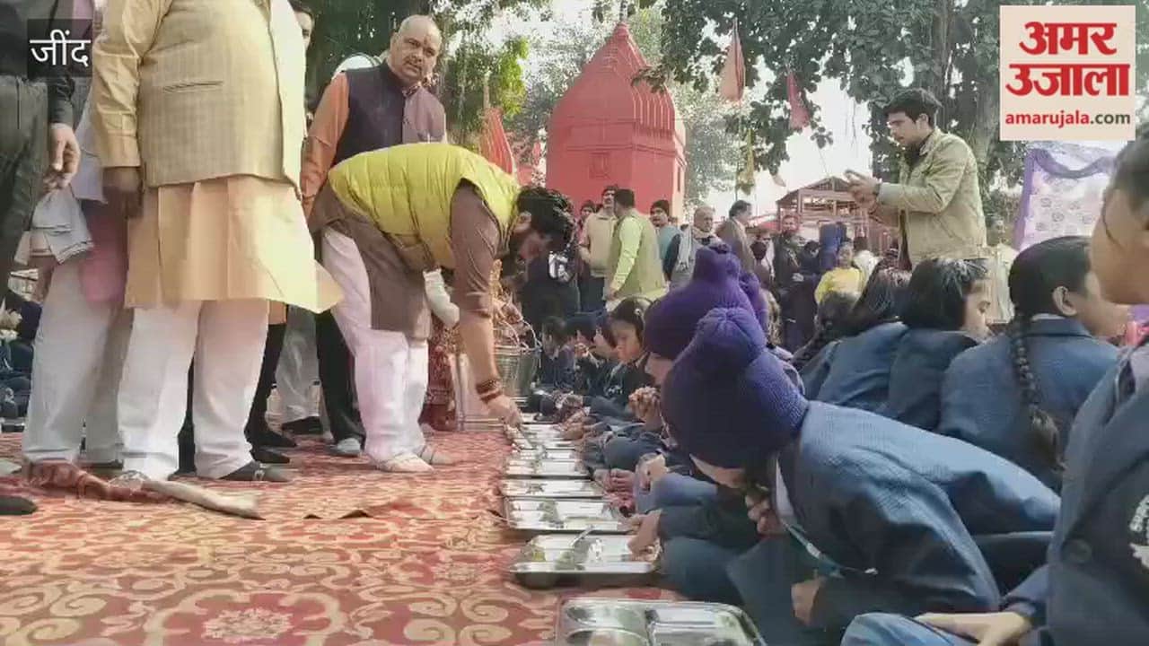 A grand Mahapuja was performed for 15 thousand girls.