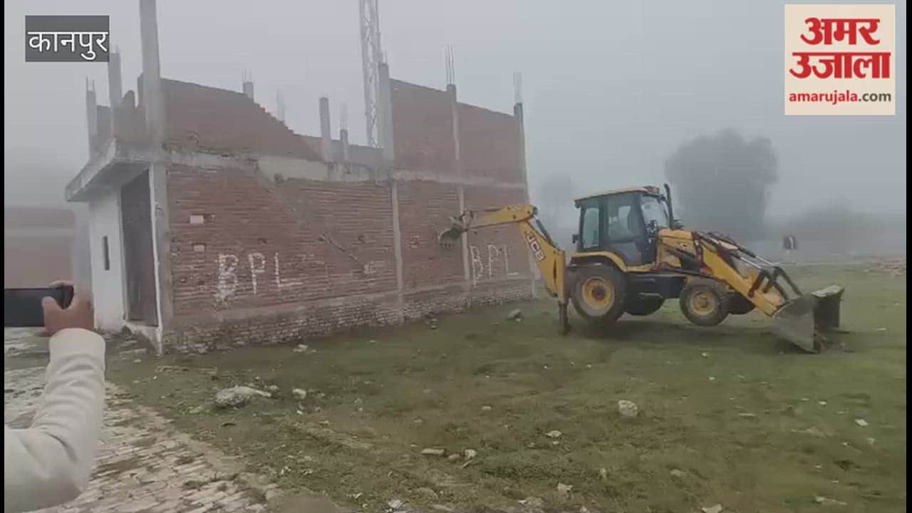 Kanpur: Bulldozer demolishes illegal plotting on 11 bighas in Katri Khyaura-Baniyapurwa