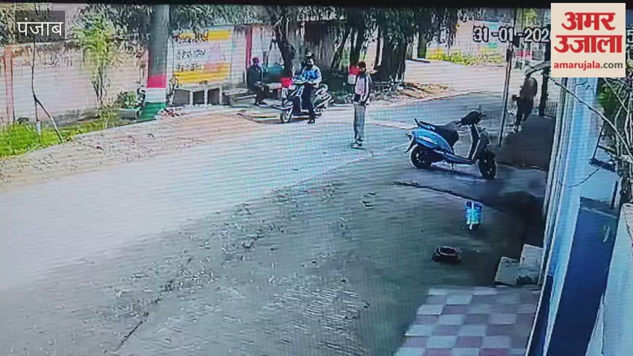 Five people were injured in a fight that broke out due to an old rivalry in Khalwara village of Phagwara