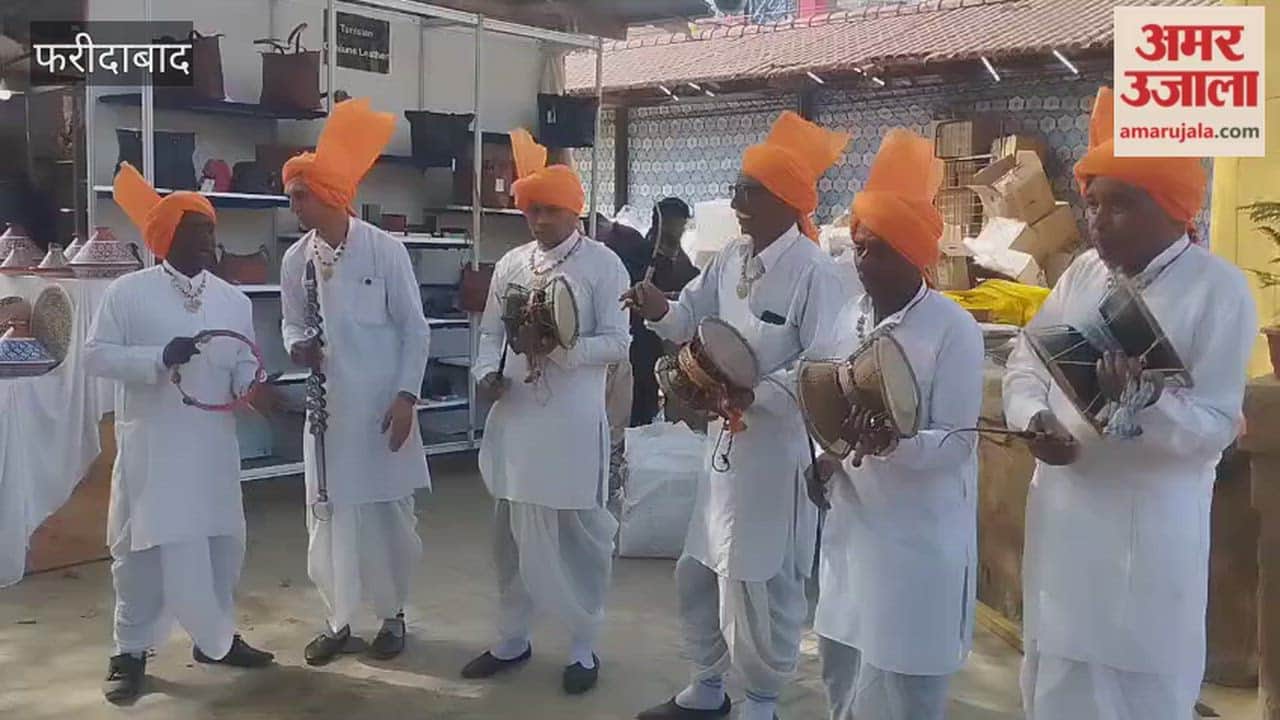 Pawan Dhiru Party from Karnal at Surajkund Fair