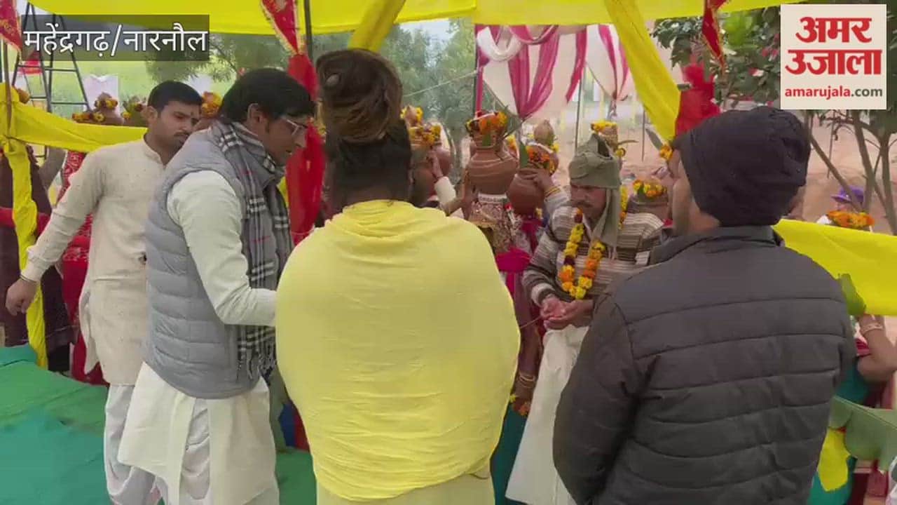 Kalash Yatra was taken out at the beginning of the Mahayagna