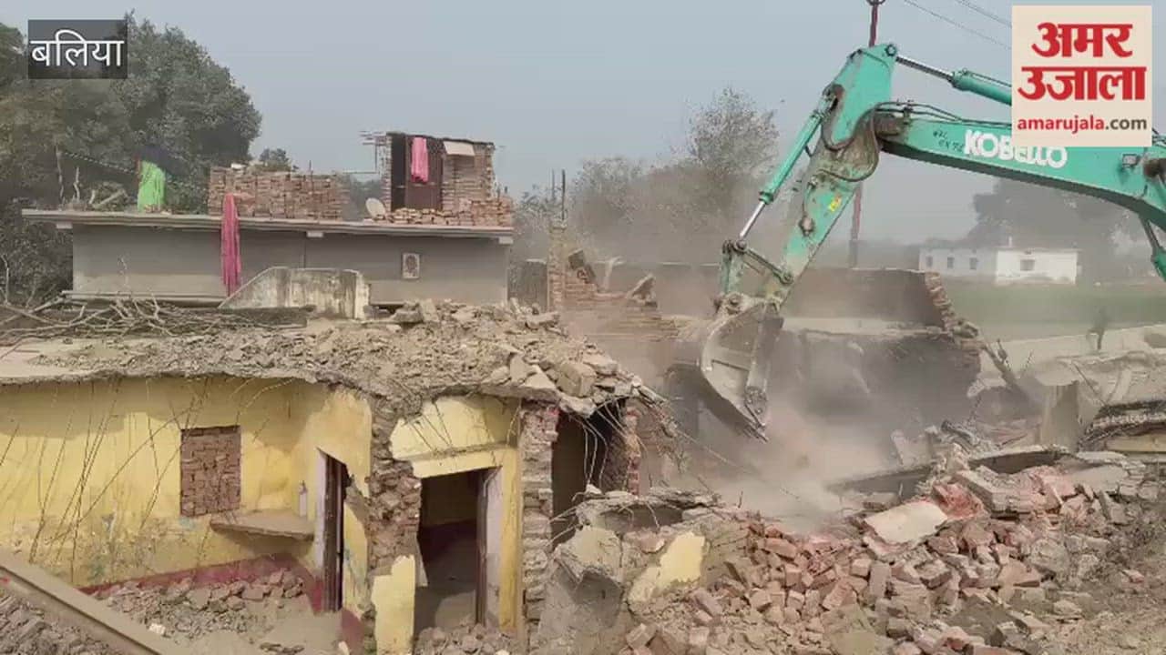 Two houses coming under construction path of Greenfield Expressway demolished