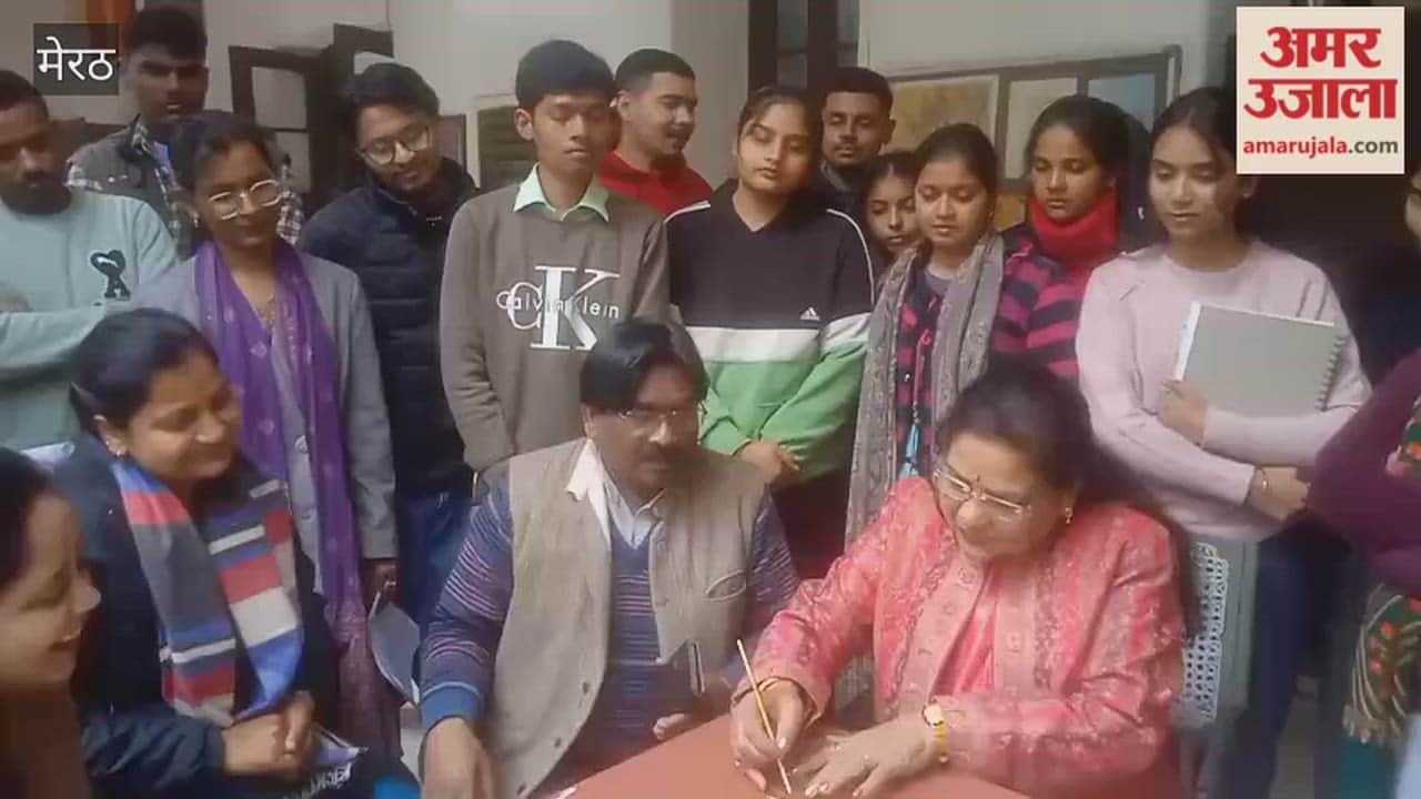 At Meerut College, a workshop on folk art, adorned with colors, lines, and ideas, became a platform for artistic expression.