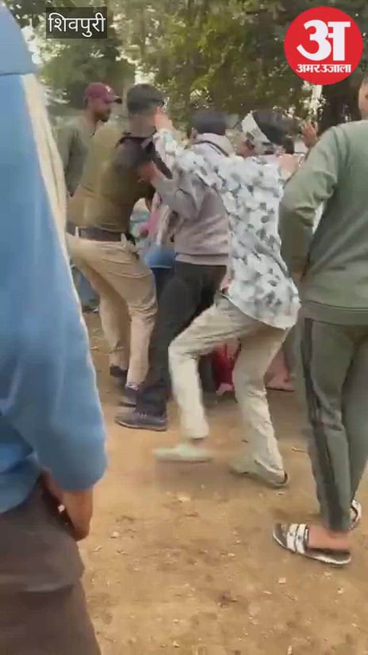 Shivpuri News: Constable assaulted during challan proceedings outside the police station.
