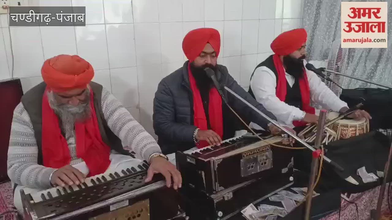 फगवाड़ा के शिरोमणि श्री गुरु रविदास मंदिर में धर्मिक दीवान सजाए गए