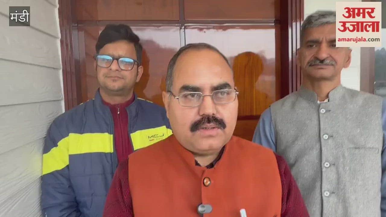 Mandi CA Sanjeev Chauhan and CA Naresh Bisht praised the budget