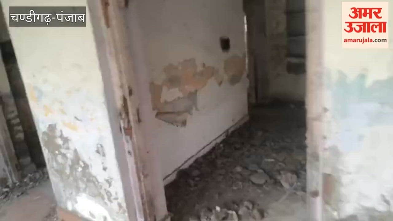 Body was found in vacant govt bungalow three young men spotted