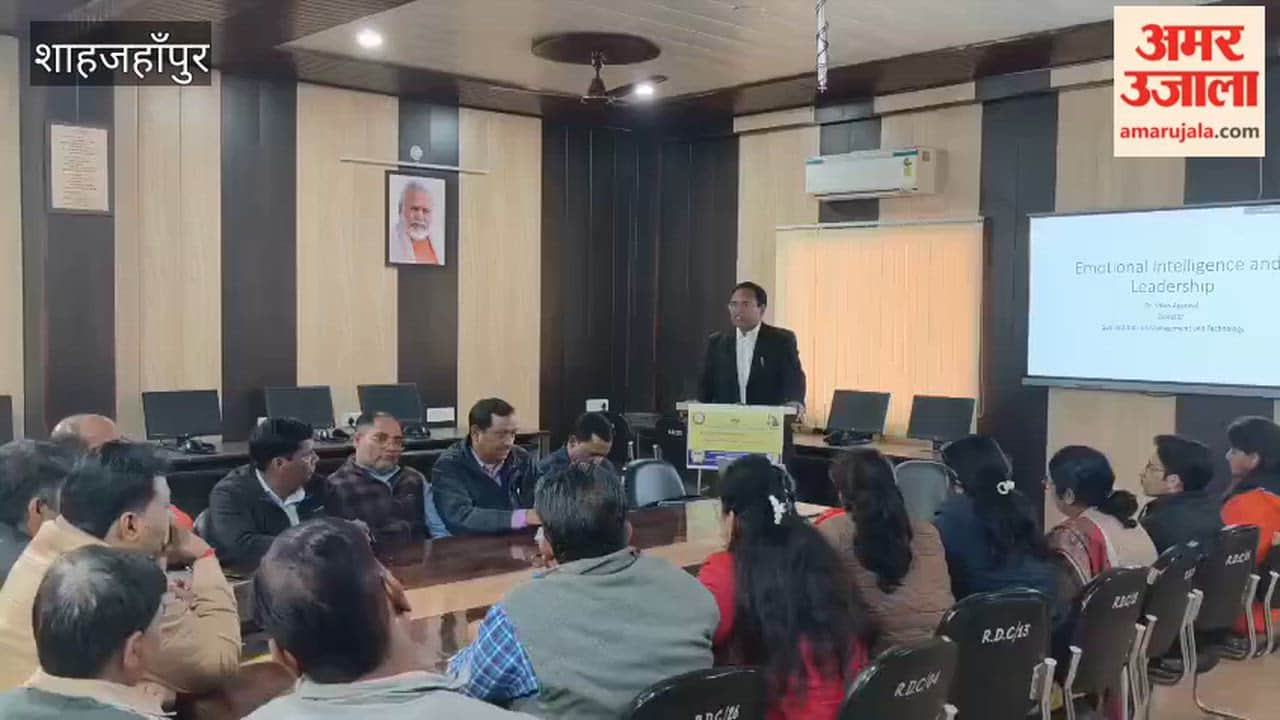 Understanding emotions is essential to becoming a successful leader says speaker at SS College