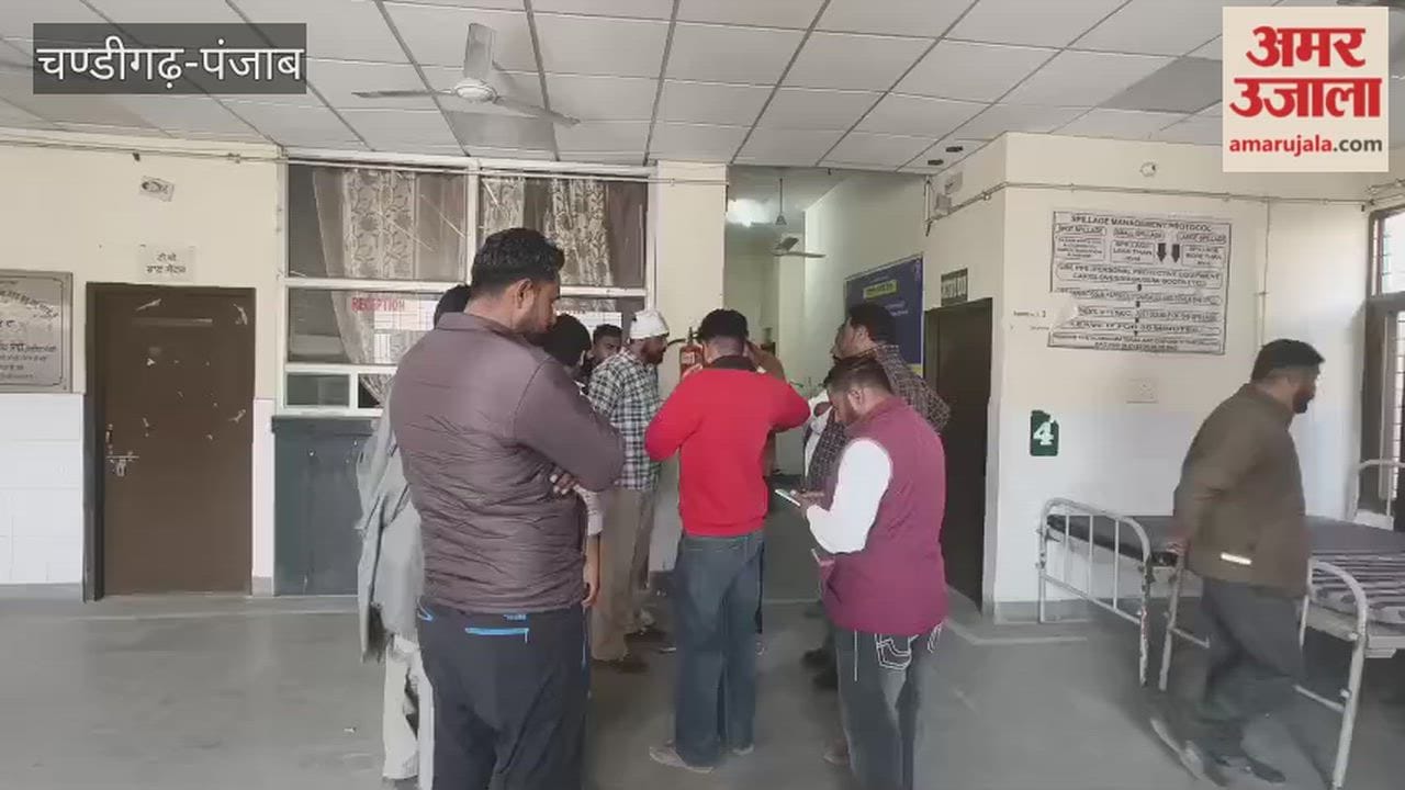 In Guruharsahai, drug traffickers attacked and injured the village headman.