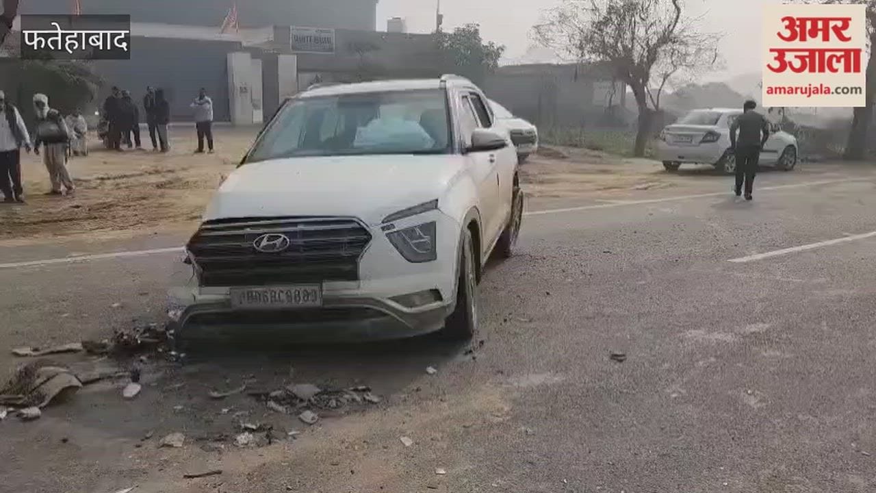 pickup truck and a Brezza car collided in Tohana, Fatehabad; the drivers narrowly escaped injury.
