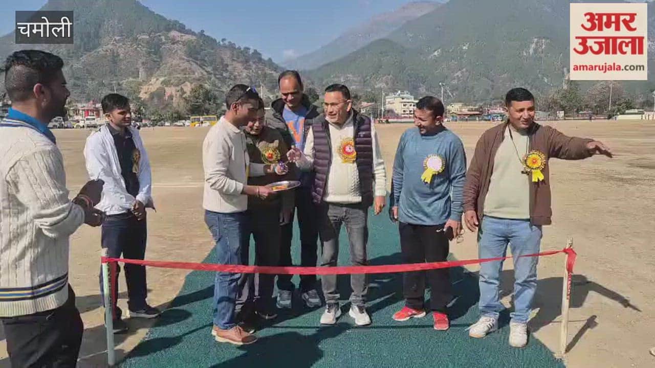 VIDEO: District Cricket League begins in Gauchar, Karnshila Club wins the opening match.