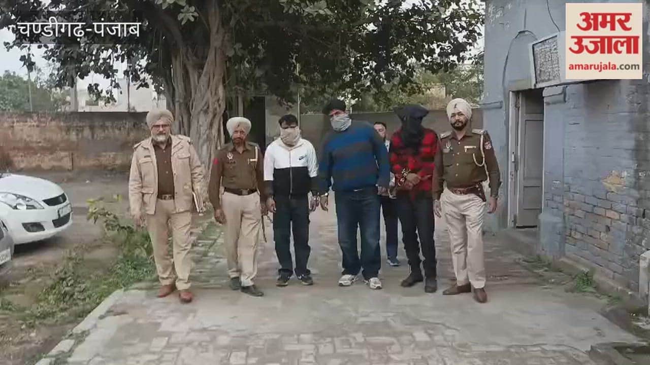 Firozpur police have arrested four thieves.