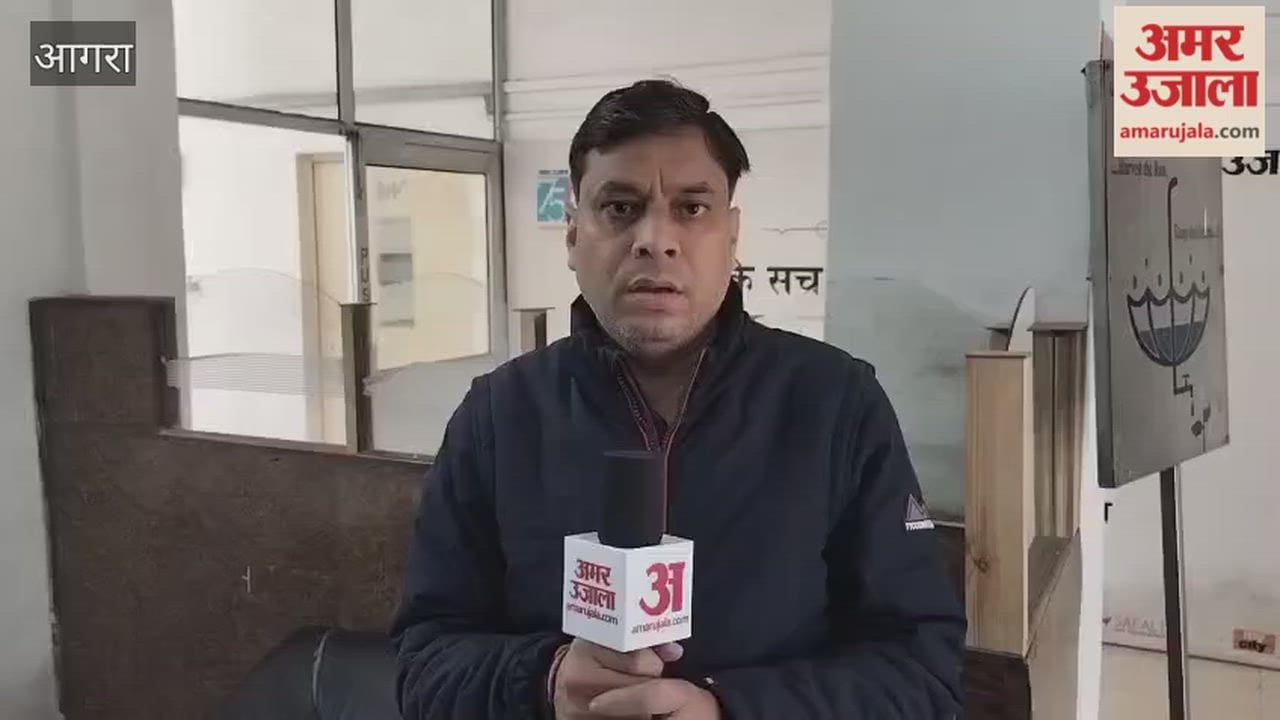 Troubled by her lover's blackmailing, a woman committed suicide by hanging herself