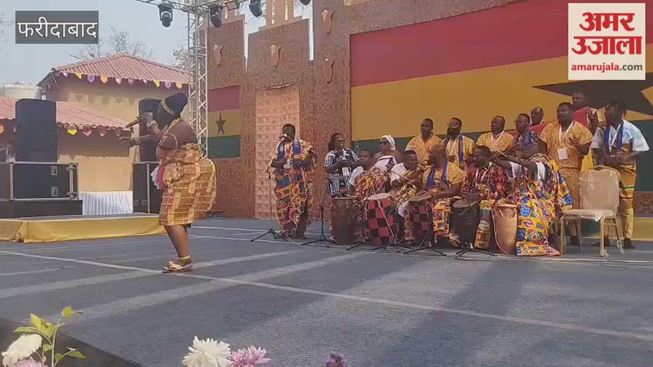 Foreign artists captivated the audience at the Surajkund Mela