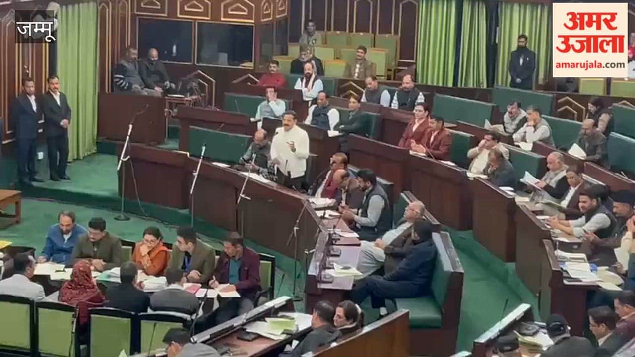 MLA Balwant Singh Mankotia raised the issues of PMGSY and NABARD in the Assembly