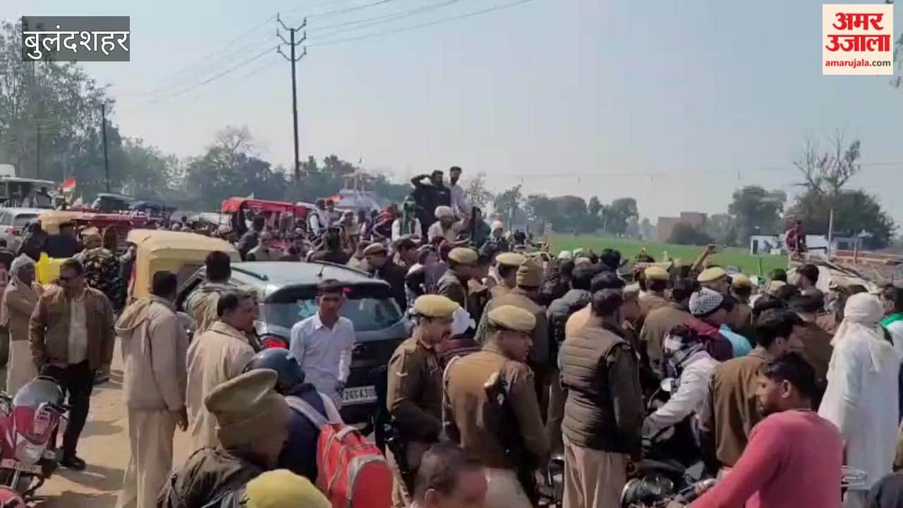 Activists block jam in Khurja in protest against case against Babban Choudhary