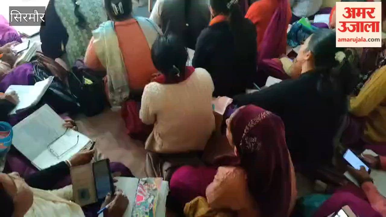 Sirmour Women in Bedon were explained the child adoption process and its legal aspects