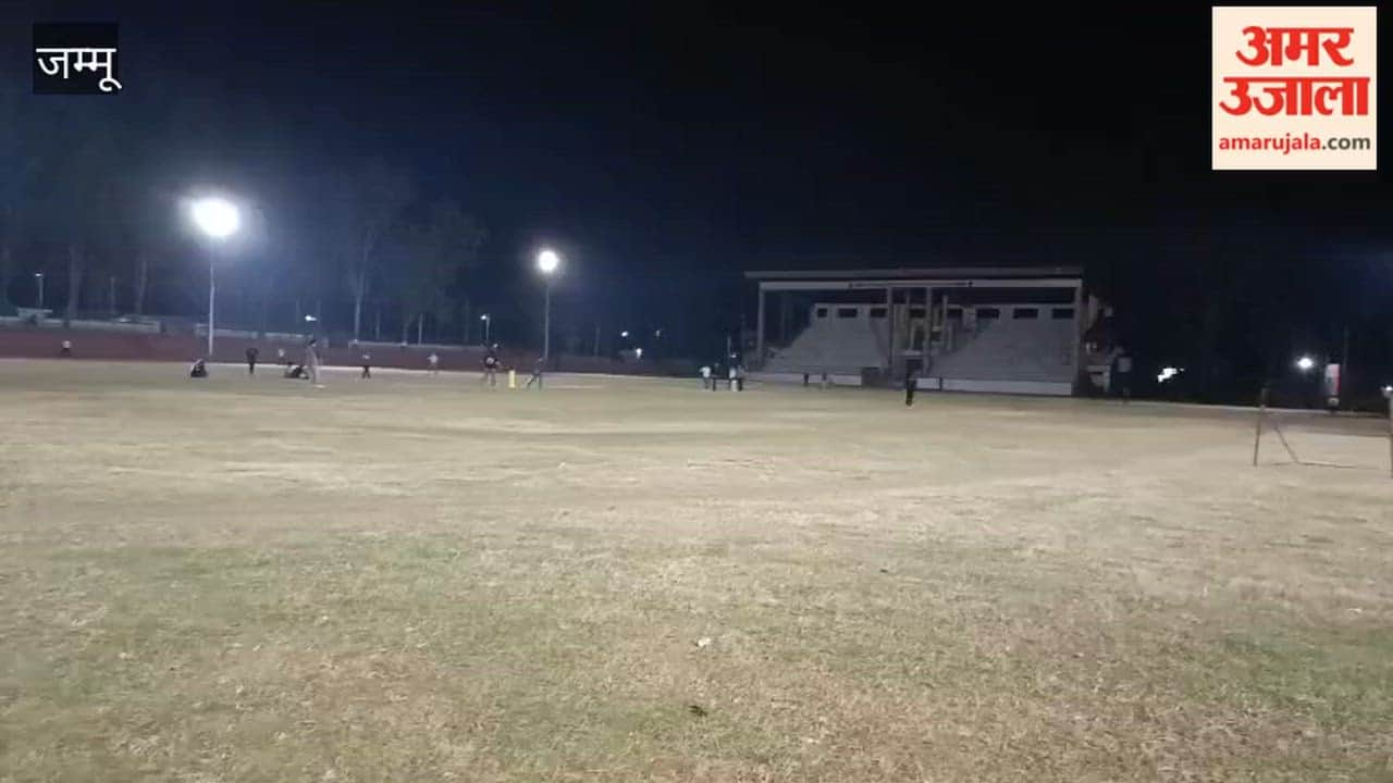 Players upset over lack of basic facilities in the stadium, youth stage protest