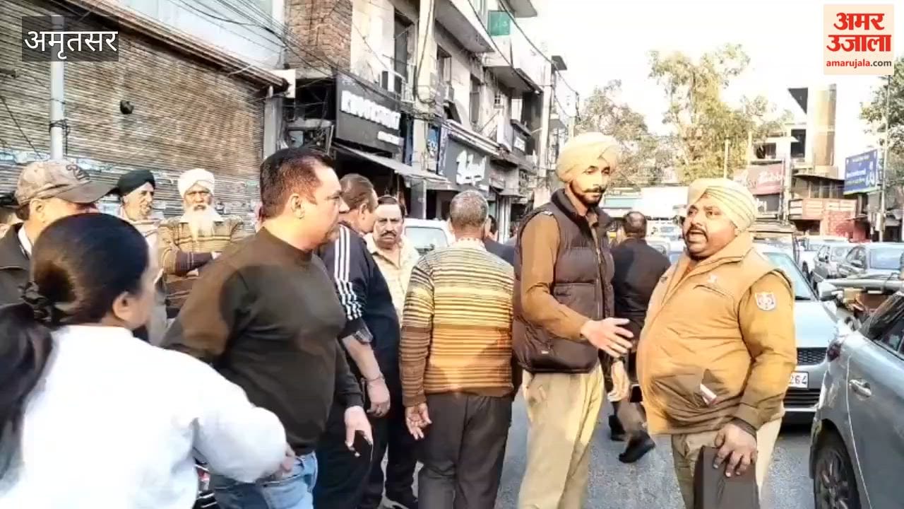 Policeman slapped young man in Amritsar