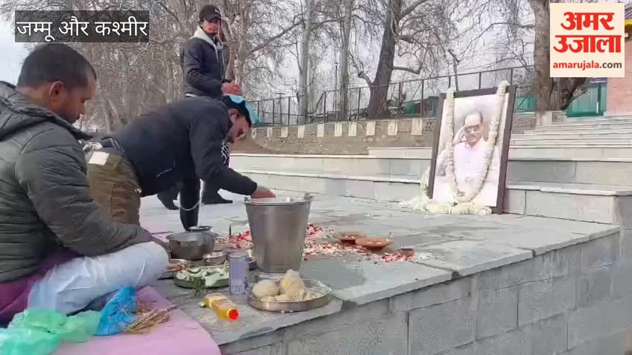 Immersion of Ajit Pawar's ashes at the ghat of Sindh river