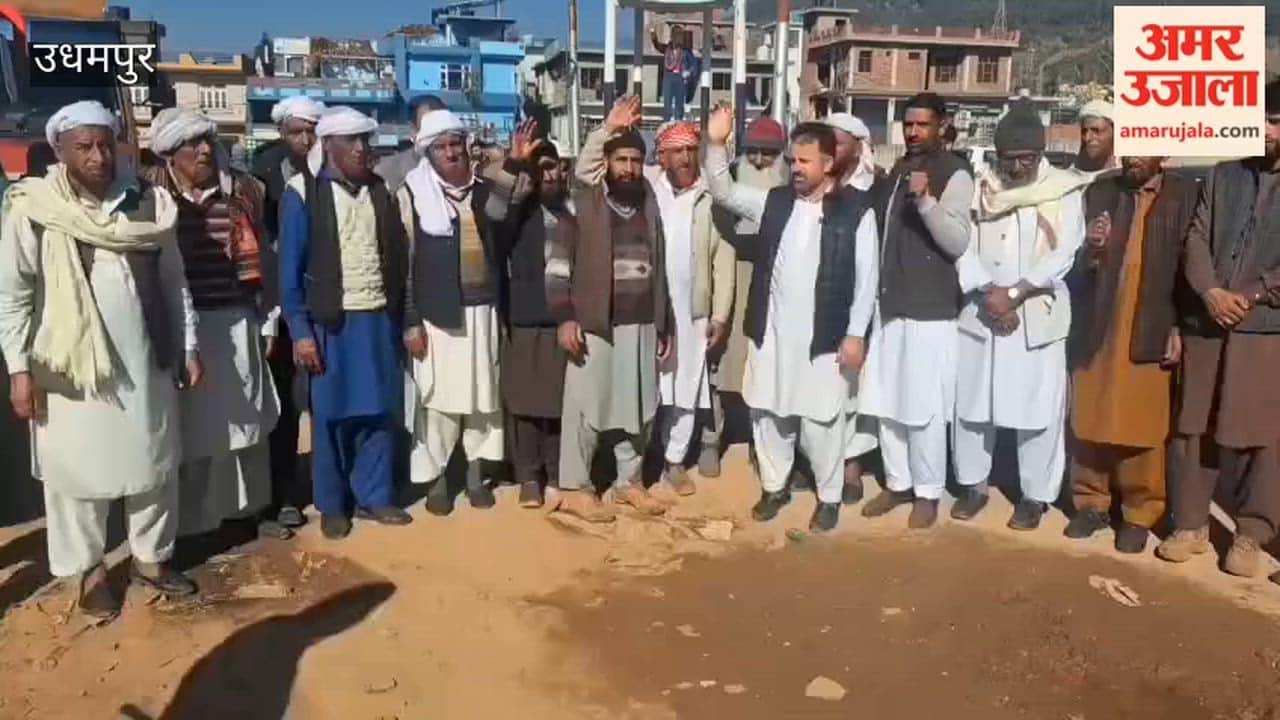 Gujjar goatherds stage a strong protest against non-implementation of Forest Rights Act.