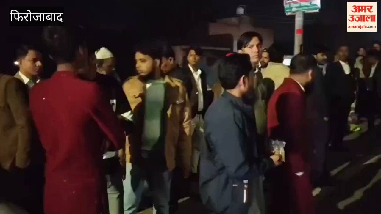 Three vehicles collided on overbridge in Shikohabad, two people were injured