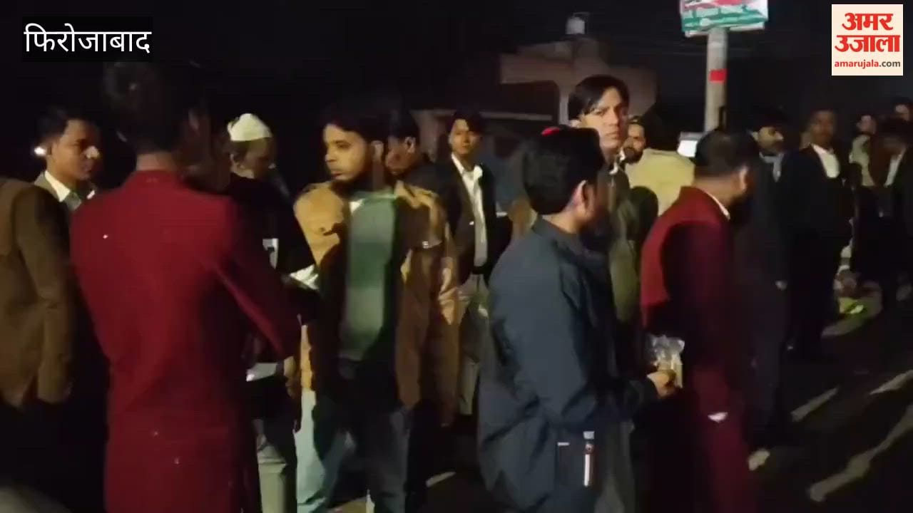 Three vehicles collided on overbridge in Shikohabad, two people were injured