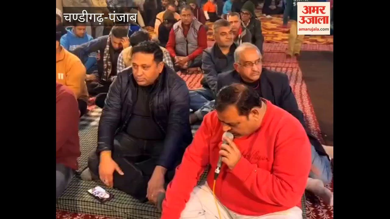 फगवाड़ा के शिव मंदिर पक्का बाग में भोलेनाथ की महिमा का गुणगान