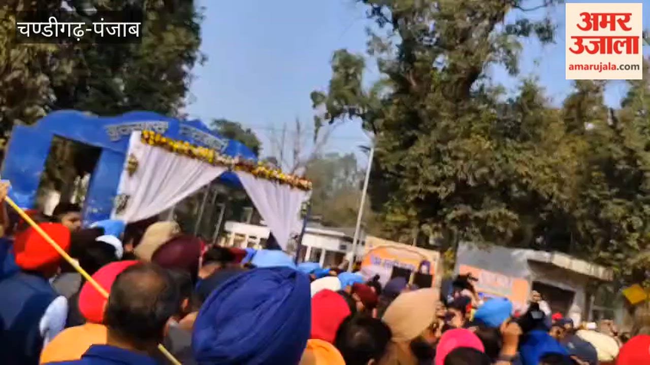 Security personnel of the Governor and Radha Soami chief clashed in Ferozepur